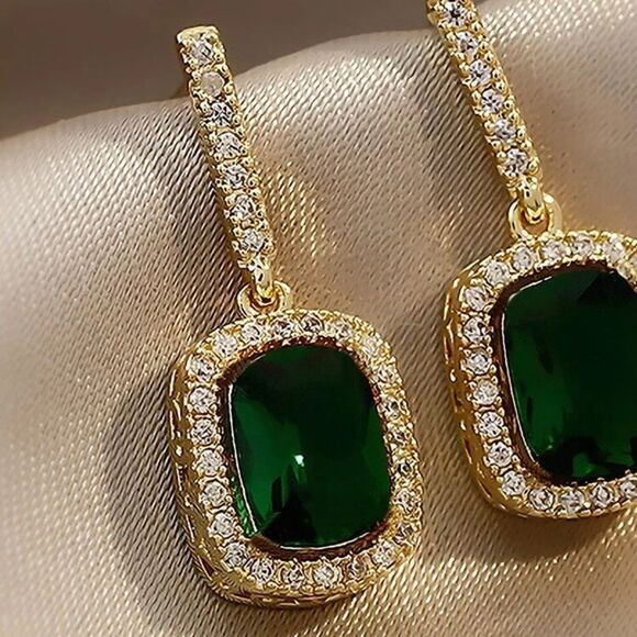 Glamorous Faux Gold & Emerald Diamond Drop Statement Earrings - Picture 3 of 6